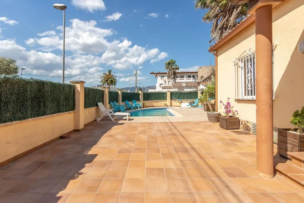 Villa CASA con PISCINA privada, CENTRO - WIFI Ampuriabrava España